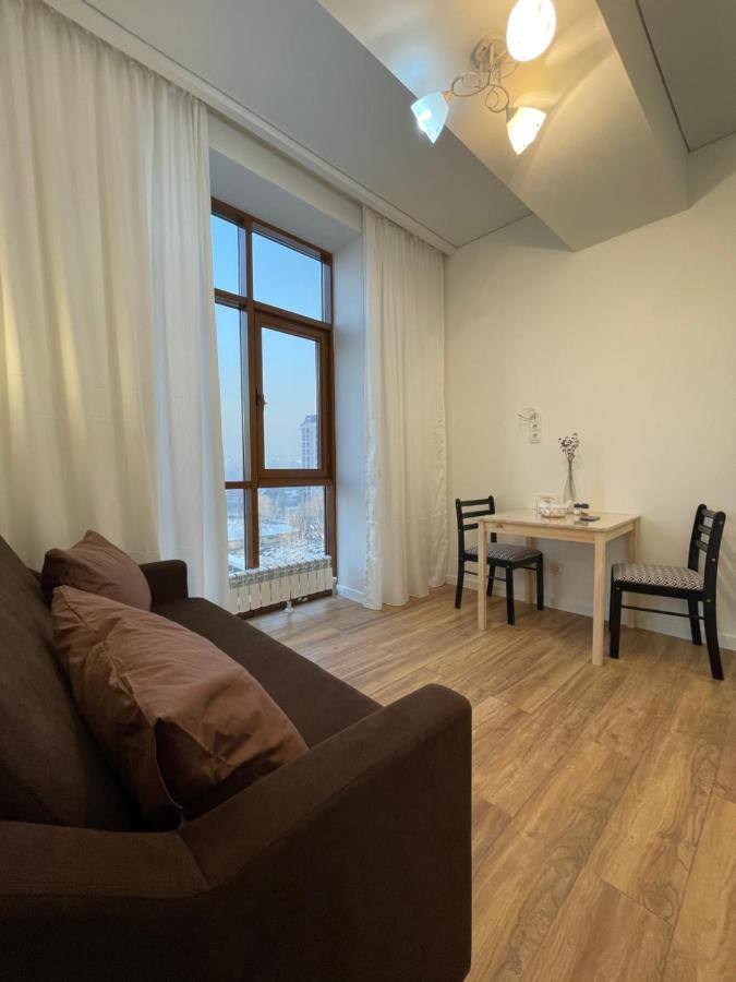 Appartamento Mini cozy corner #1 Almaty Esterno foto